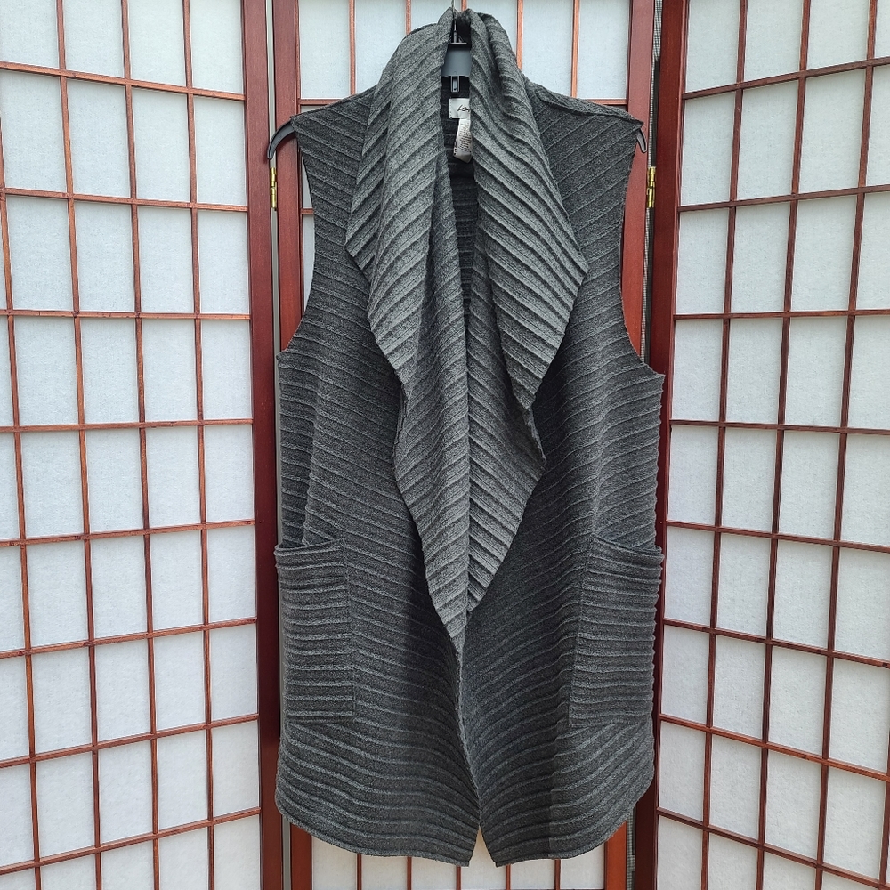 LeModa Sleeveless Long Vest Size S-L